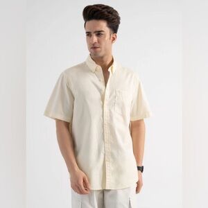 L.L. Bean size 16 Men's Light Yellow Wrinkle Resistant Short Sleeve, 100% Cotton